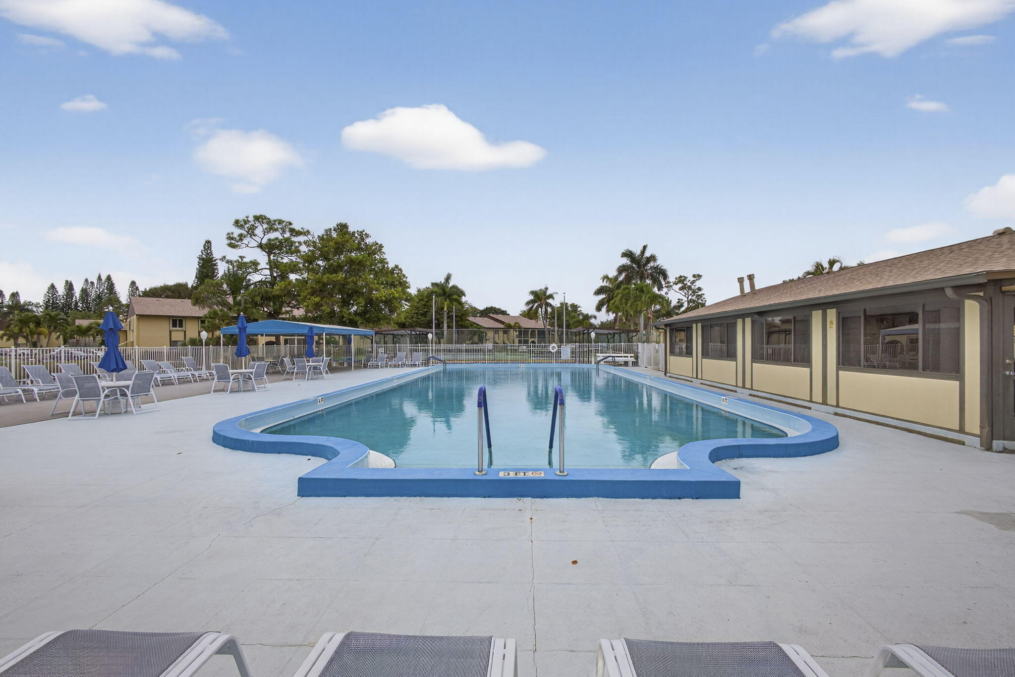 PINE RIDGE III CONDO - Residential