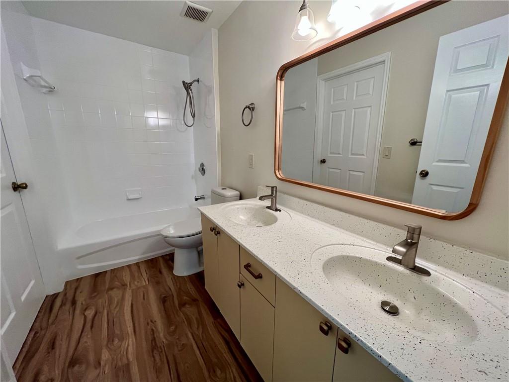 University Parc Residence - Residential Lease