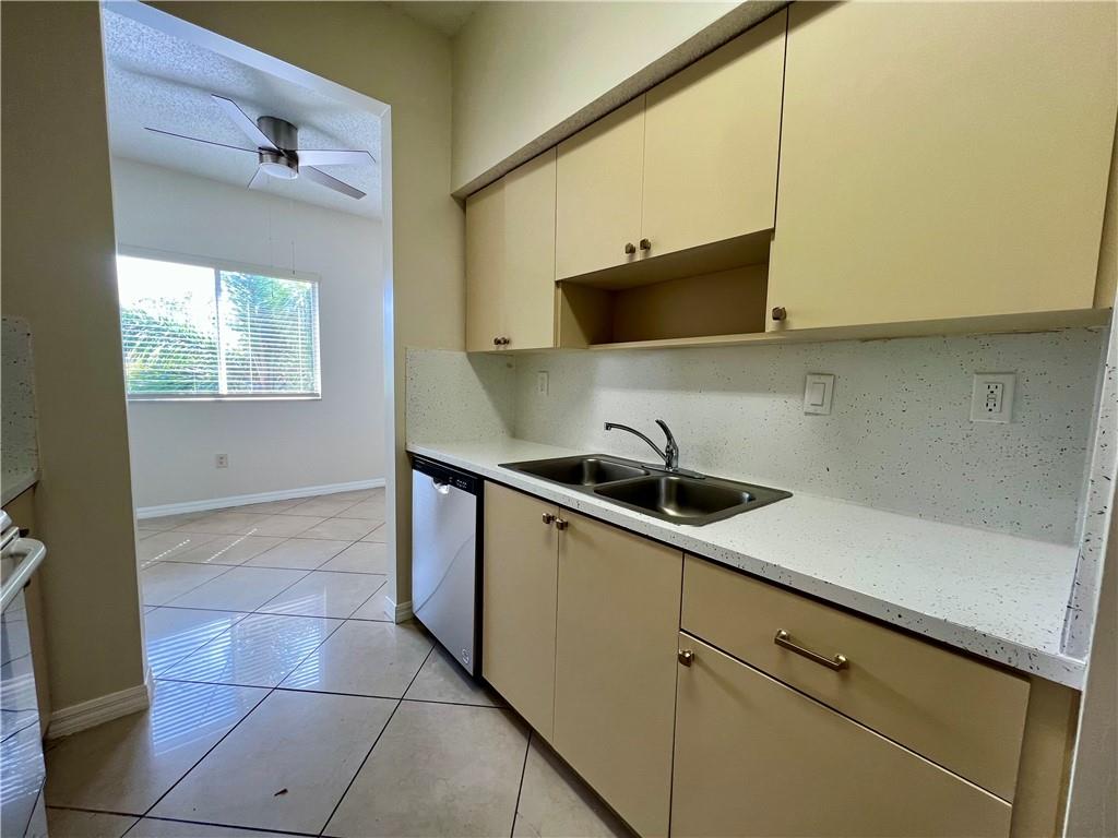 University Parc Residence - Residential Lease