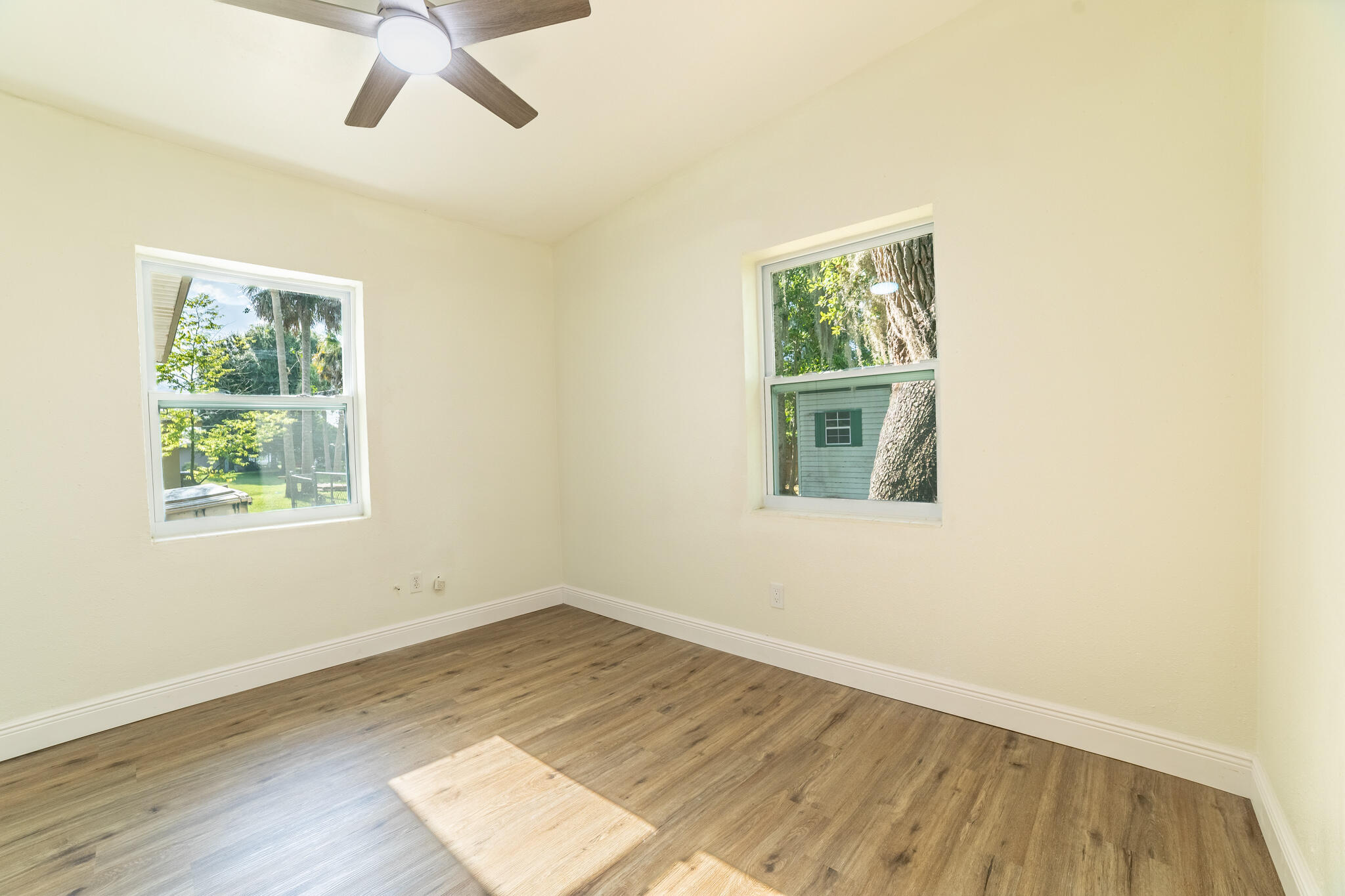 OKEECHOBEE ESTATES - Residential