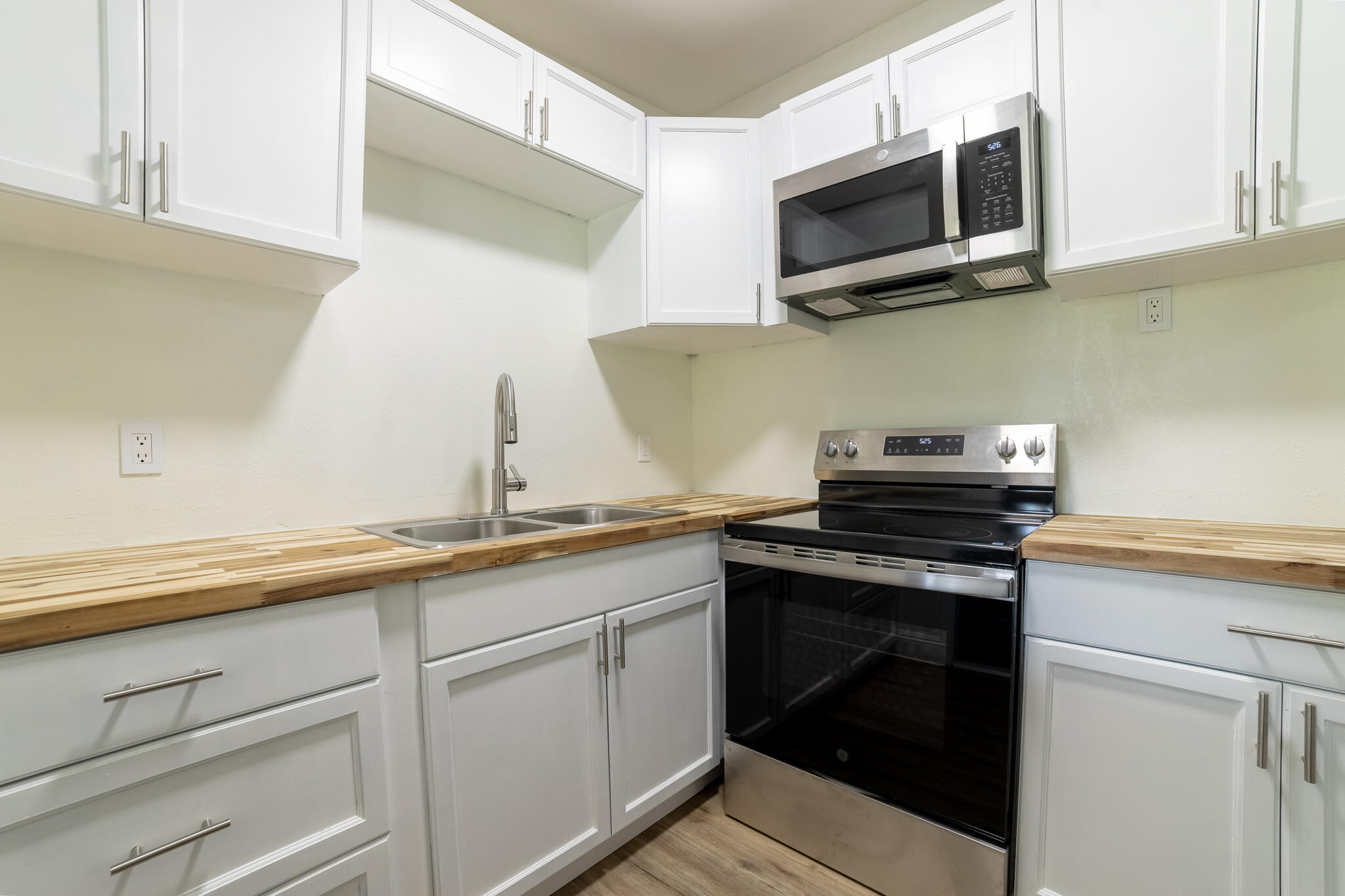 OKEECHOBEE ESTATES - Residential