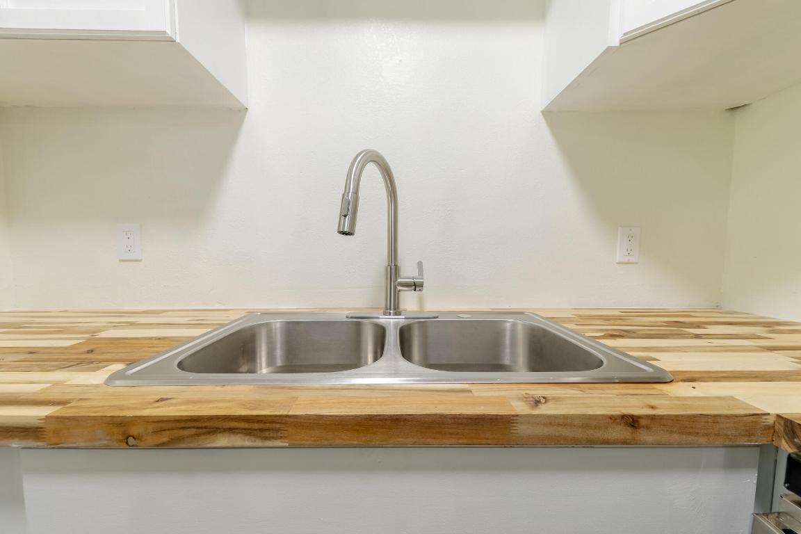 OKEECHOBEE ESTATES - Residential