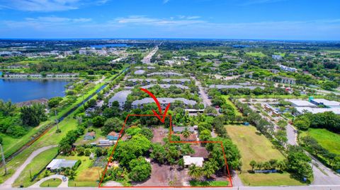 A home in Lake Worth