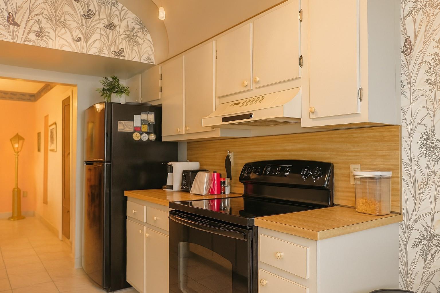 HILLCREST EAST - Residential