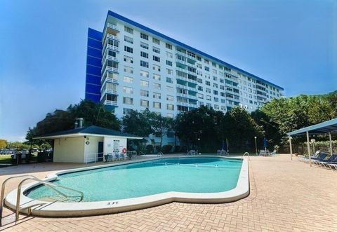 4001 Hillcrest Dr 509 Hollywood FL 33021
