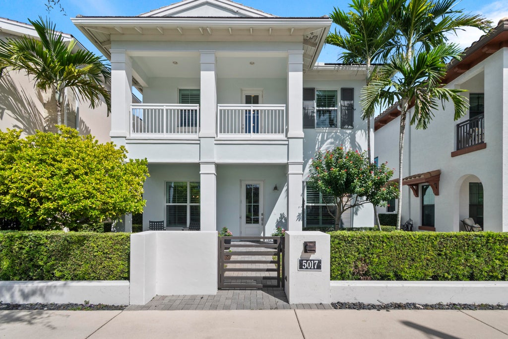 Photo of 5017 Grandiflora Road, Palm Beach Gardens, FL 33418 (MLS # B26088340)