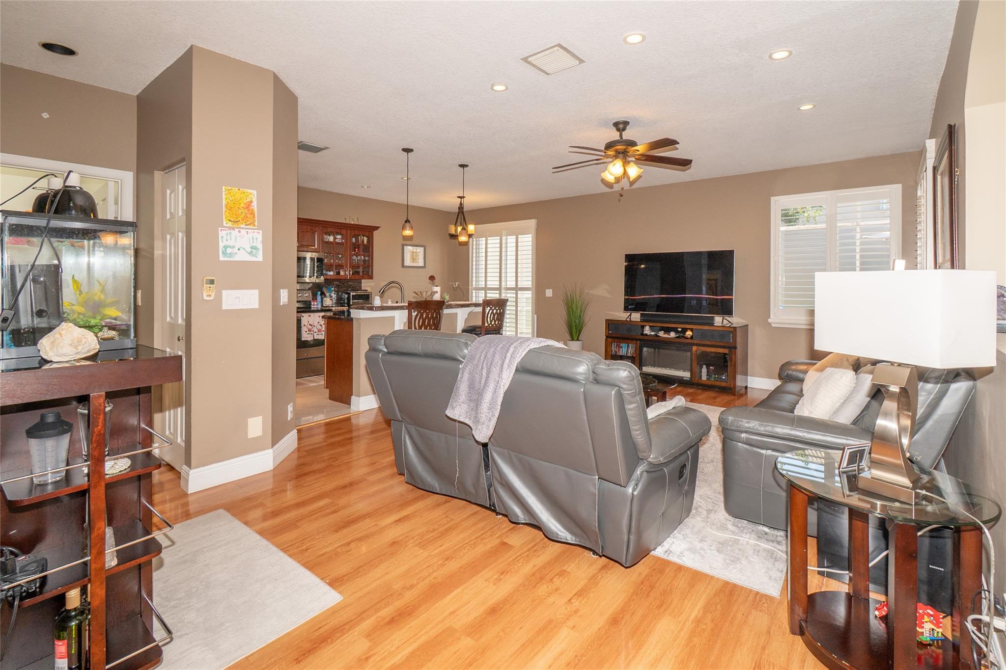 Regency Lakes At Coconut - Residential