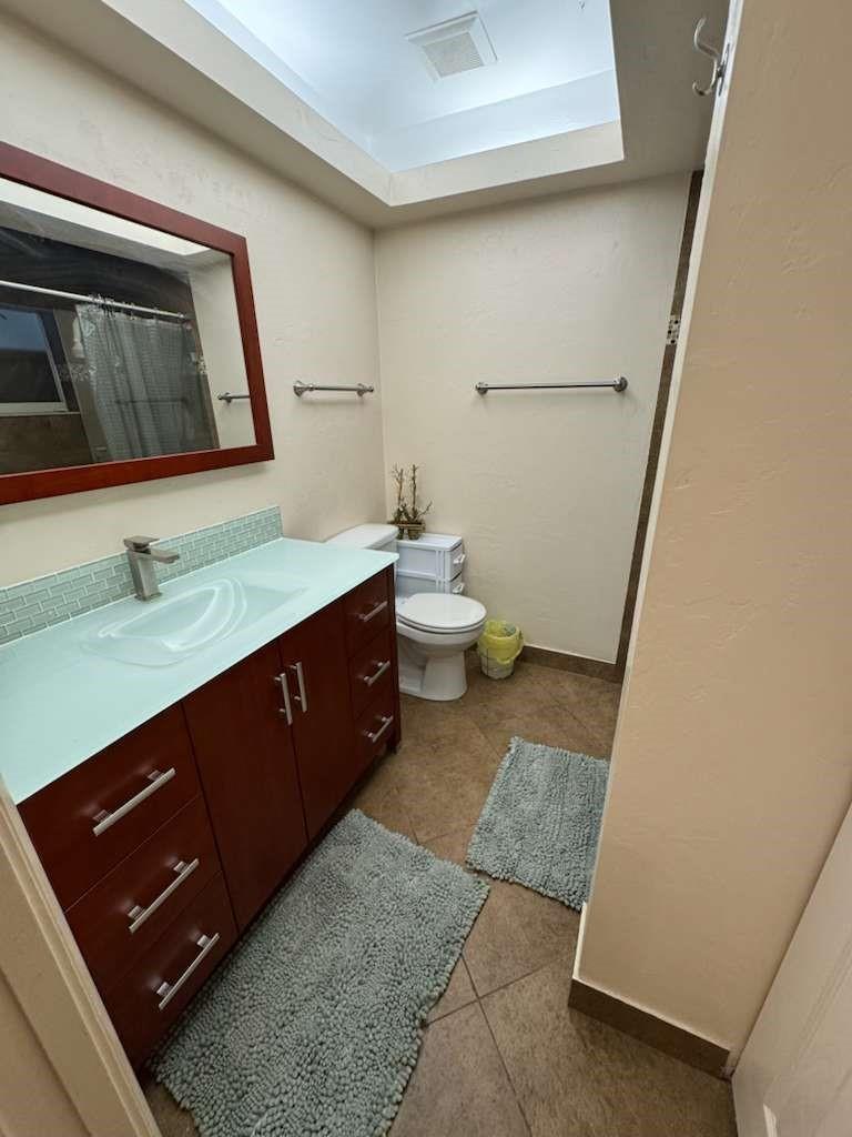 Ramblewood 76-49 B - Residential Lease