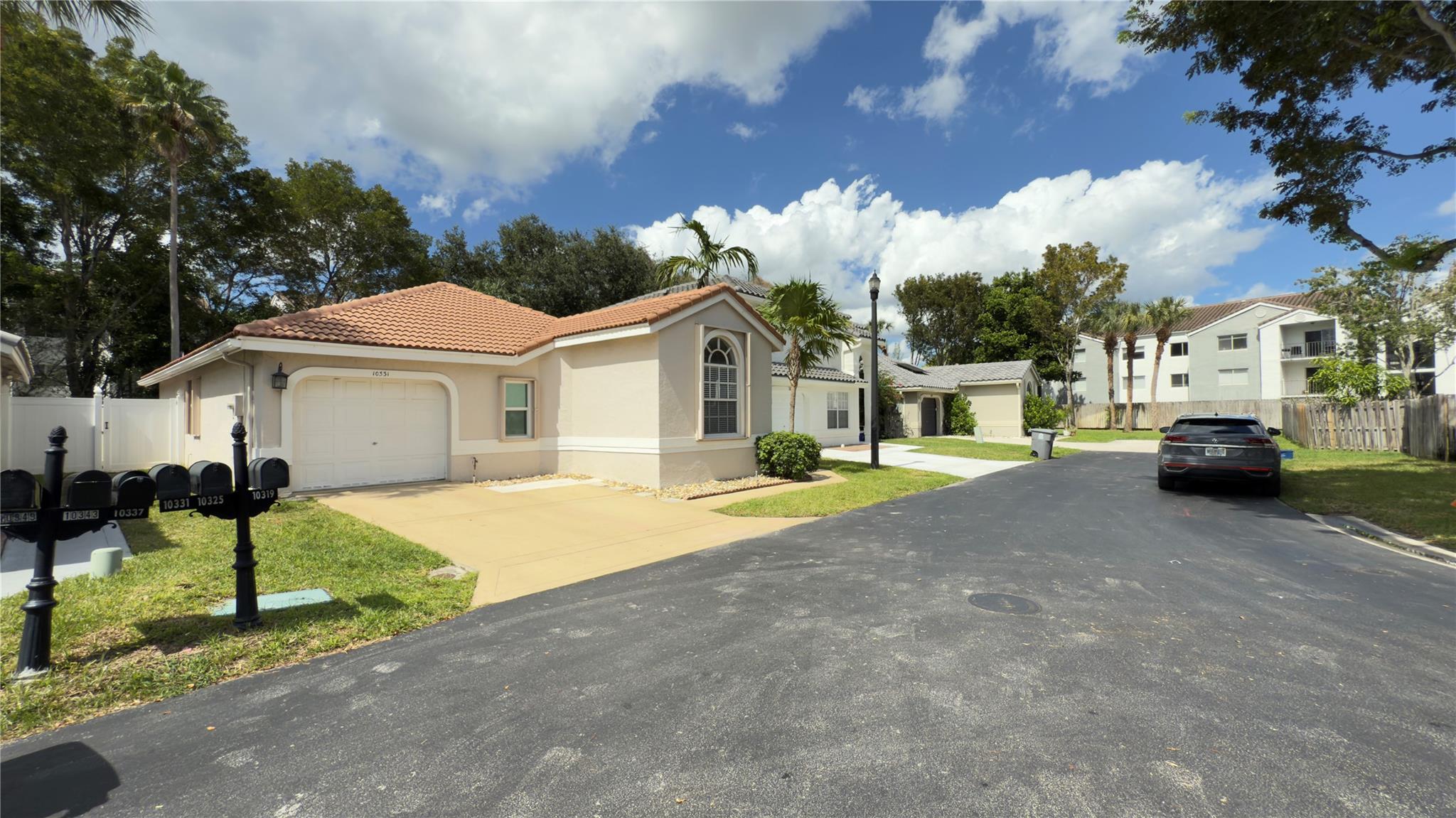 10331 Coventry Ct