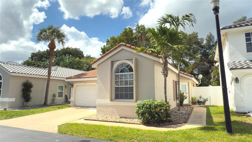 Photo of 10331 Coventry Ct, Boca Raton, FL 33428 (MLS # F10531706)