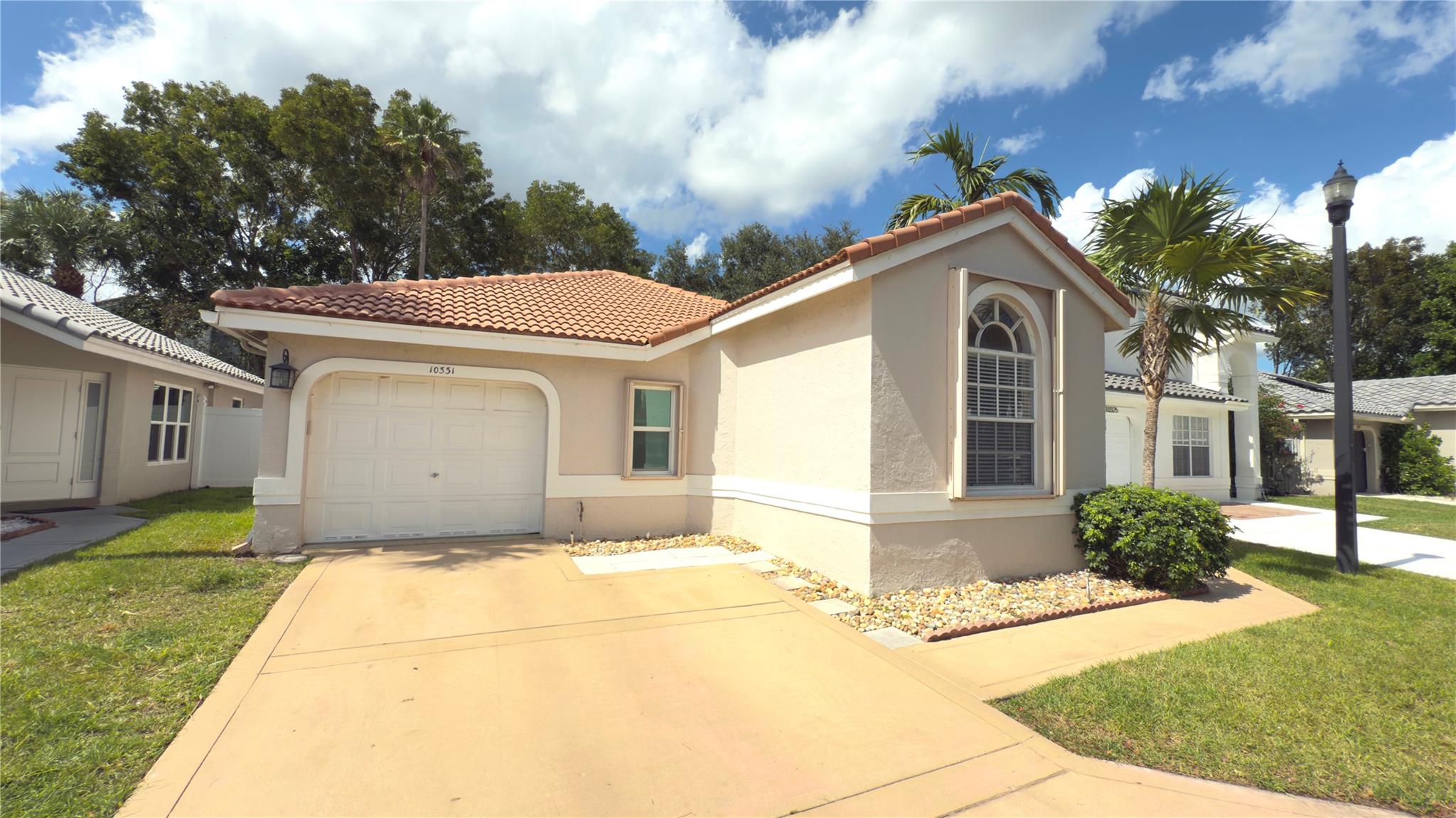 10331 Coventry Ct