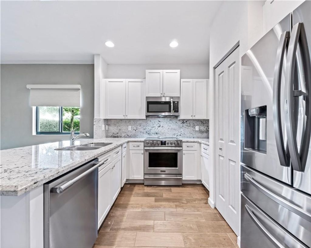 Photo of 4230 N Dixie Highway #113, Oakland Park, FL 33334 (MLS # F10555879)