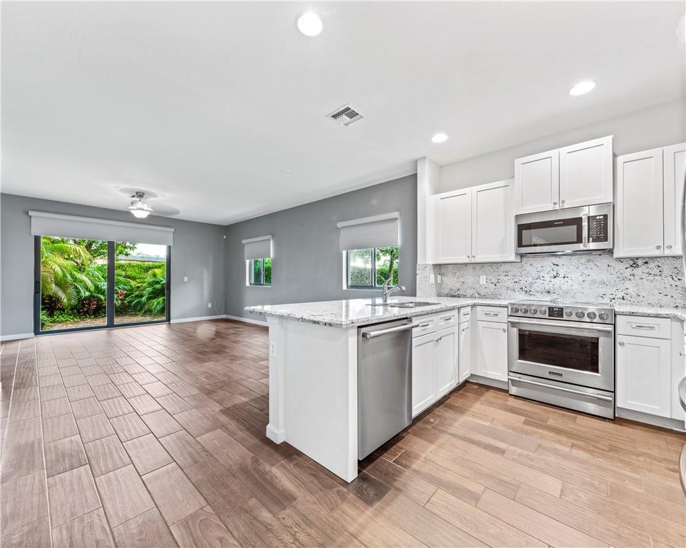 Dixie Landmark 155-10 B - Residential Lease