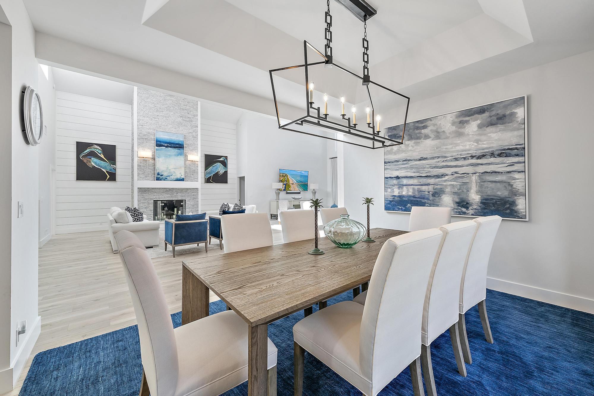 JUPITER HILLS VILLAGE - Residential