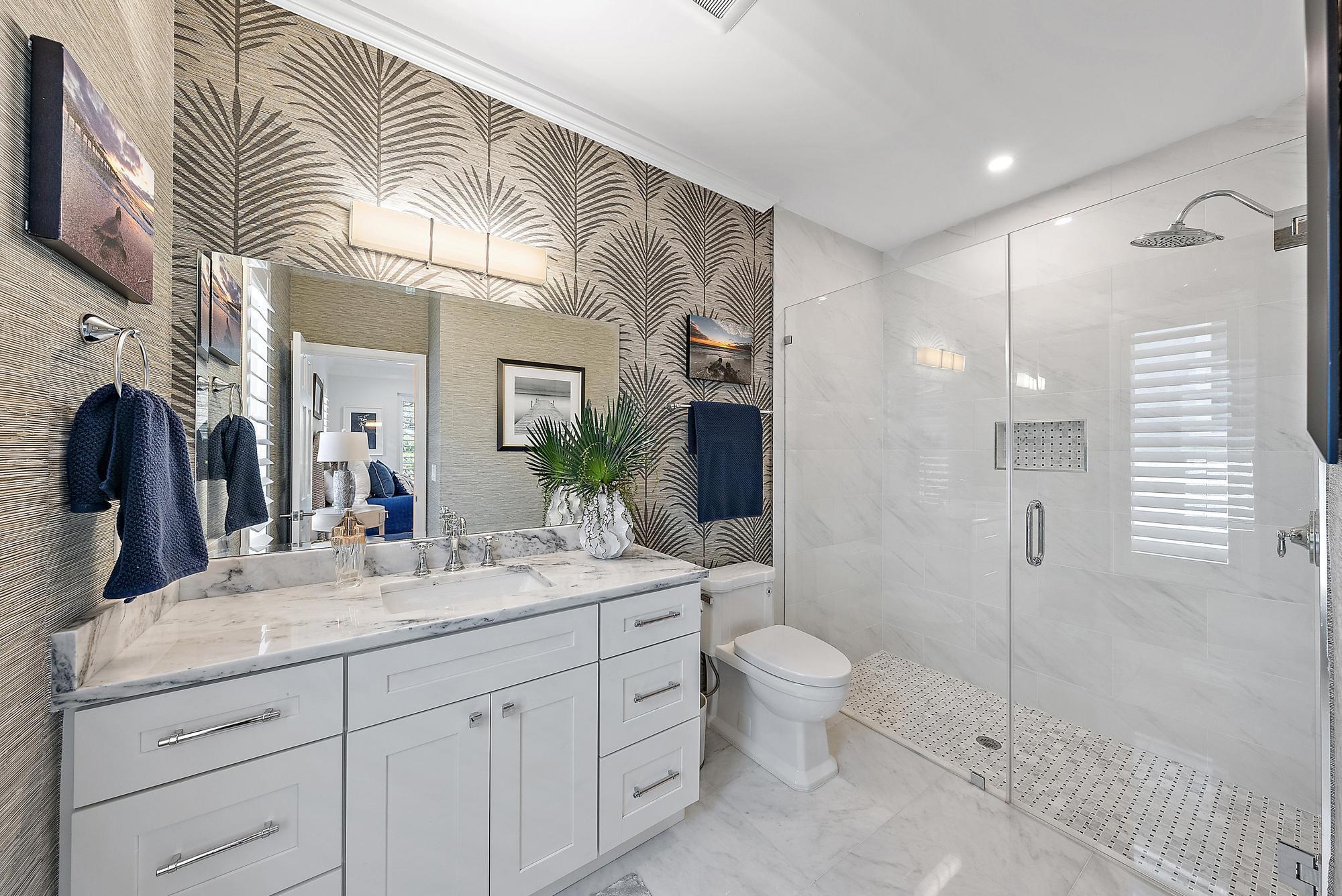 JUPITER HILLS VILLAGE - Residential