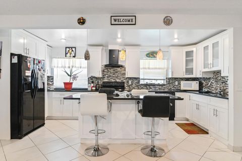 645 Monaco N Delray Beach FL 33446