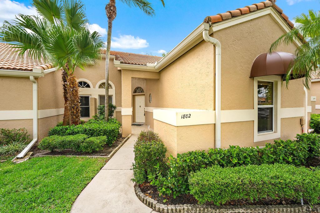 Photo of 1802 Rosewood Way, Palm Beach Gardens, FL 33418 (MLS # B26021400)