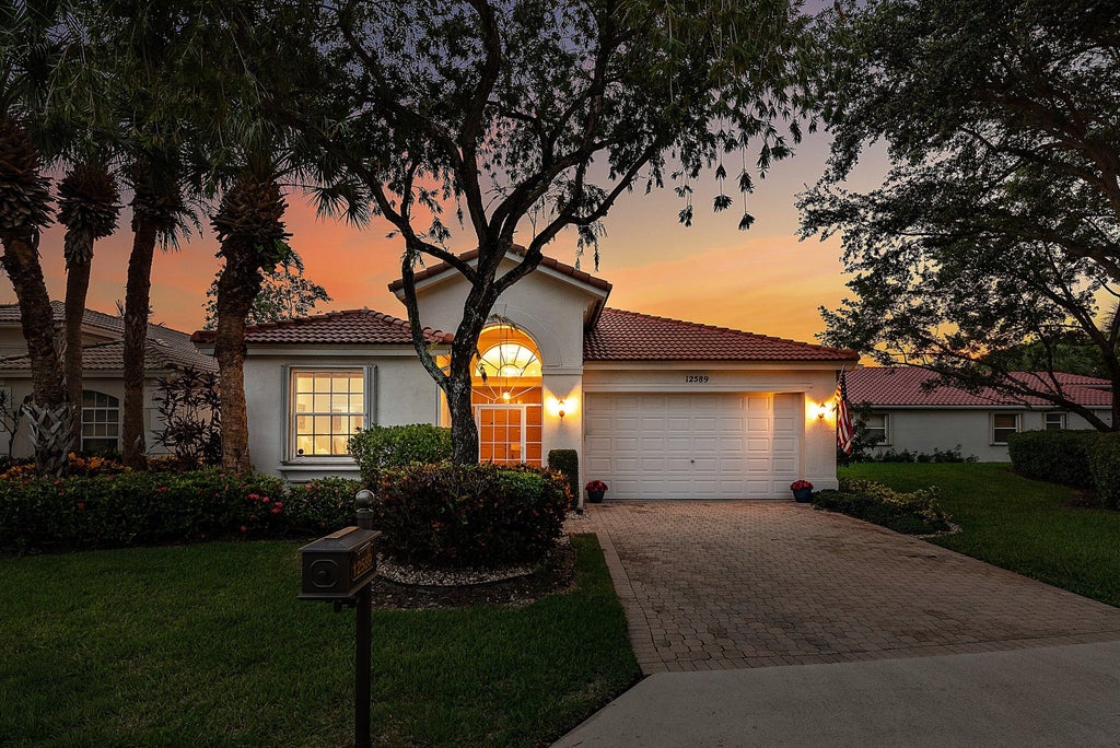 Photo of 12589 Via Ravenna, Boynton Beach, FL 33436 (MLS # R11119898)