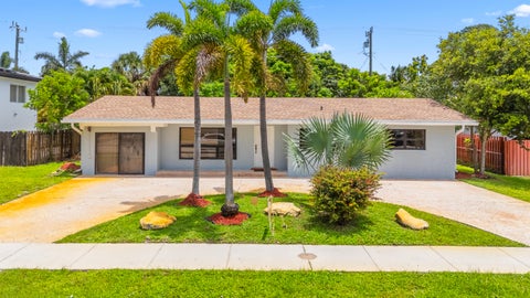 Tiny photo for 3313 SW 19th Street, Fort Lauderdale, FL 33312 (MLS # B26046252)