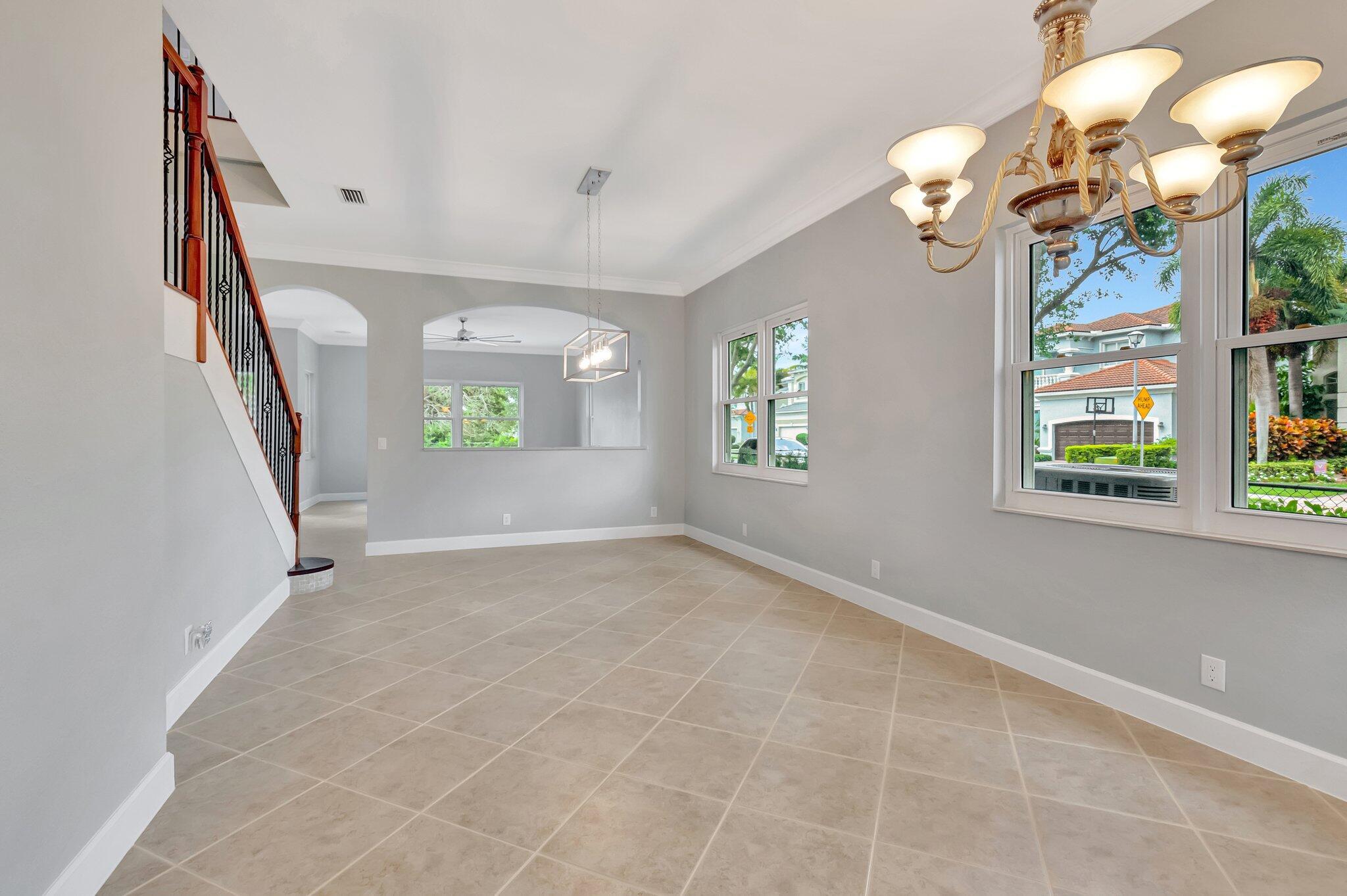 40 Country Lake Circle