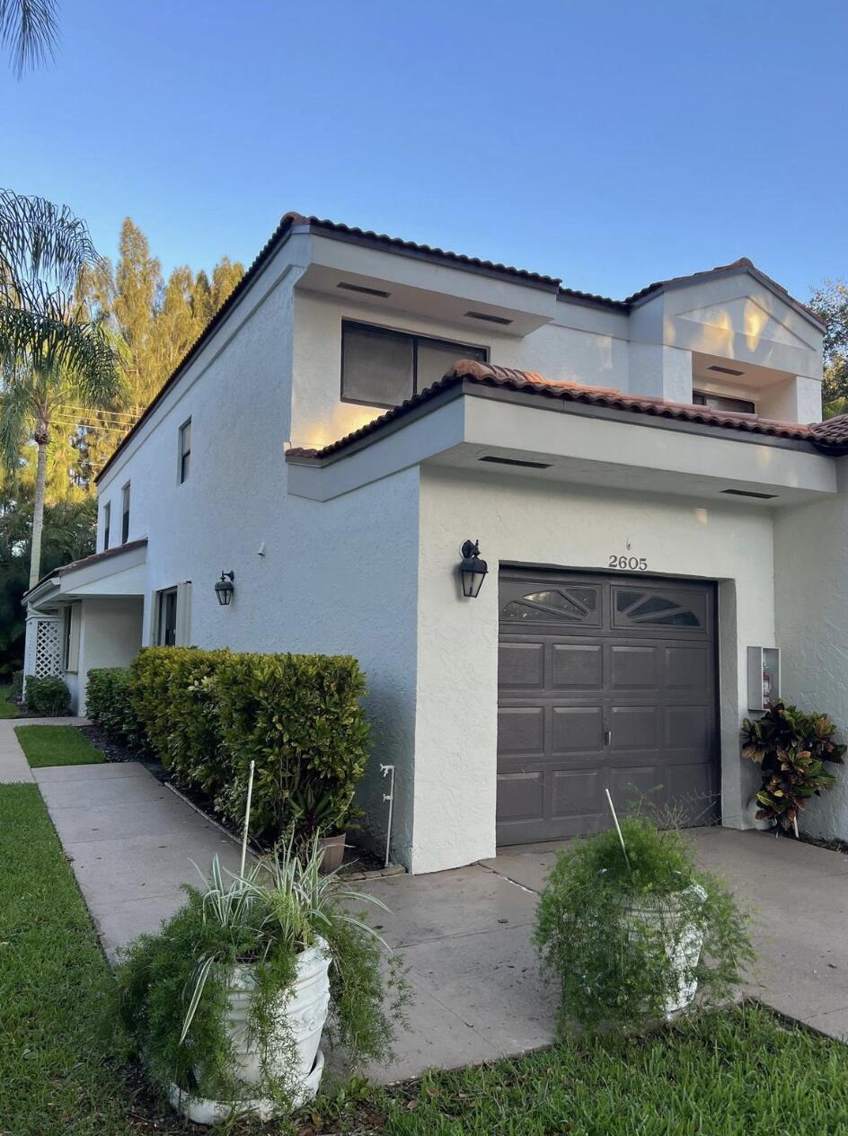 Beautifully upgraded 3 bedroom 2 bath condo with attached 1 car garage in east Boynton Beach. This ground level unit with enclosed porch is conveniently located close to the community pool and fitness center. Very quite neighborhood . 3rd bedroom is great for an at home office. Call Linda for showings