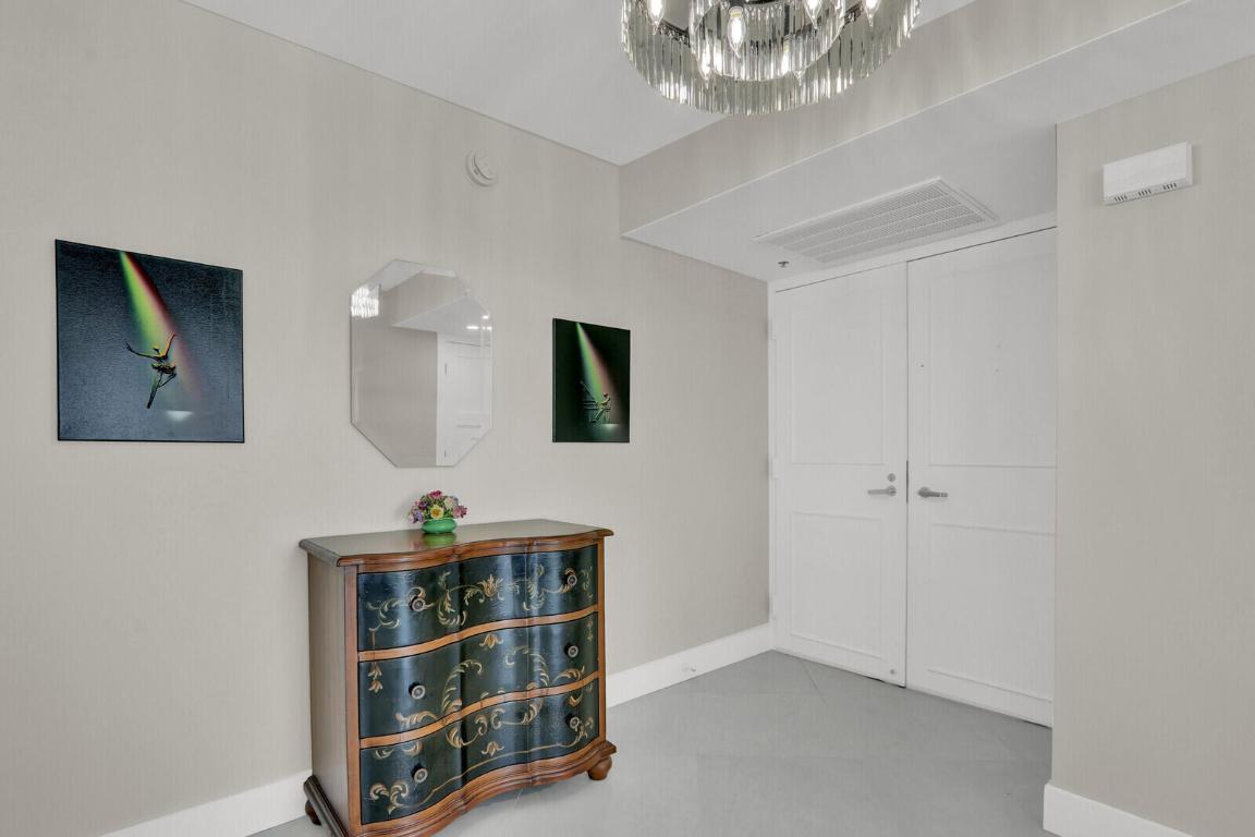 5510 N Ocean Drive 22d