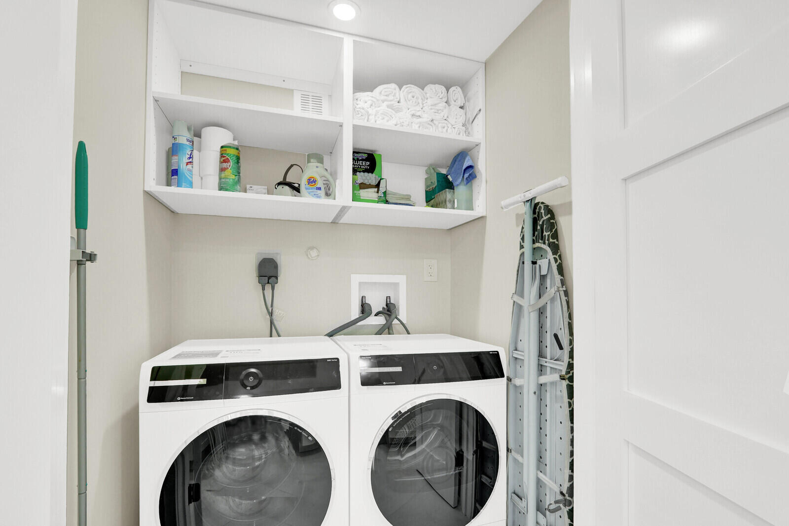 WATER GLADES CONDO - Residential