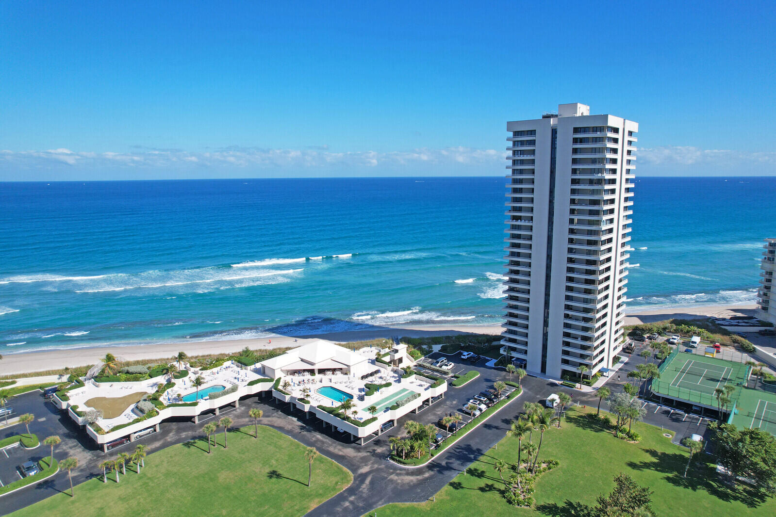 WATER GLADES CONDO - Residential