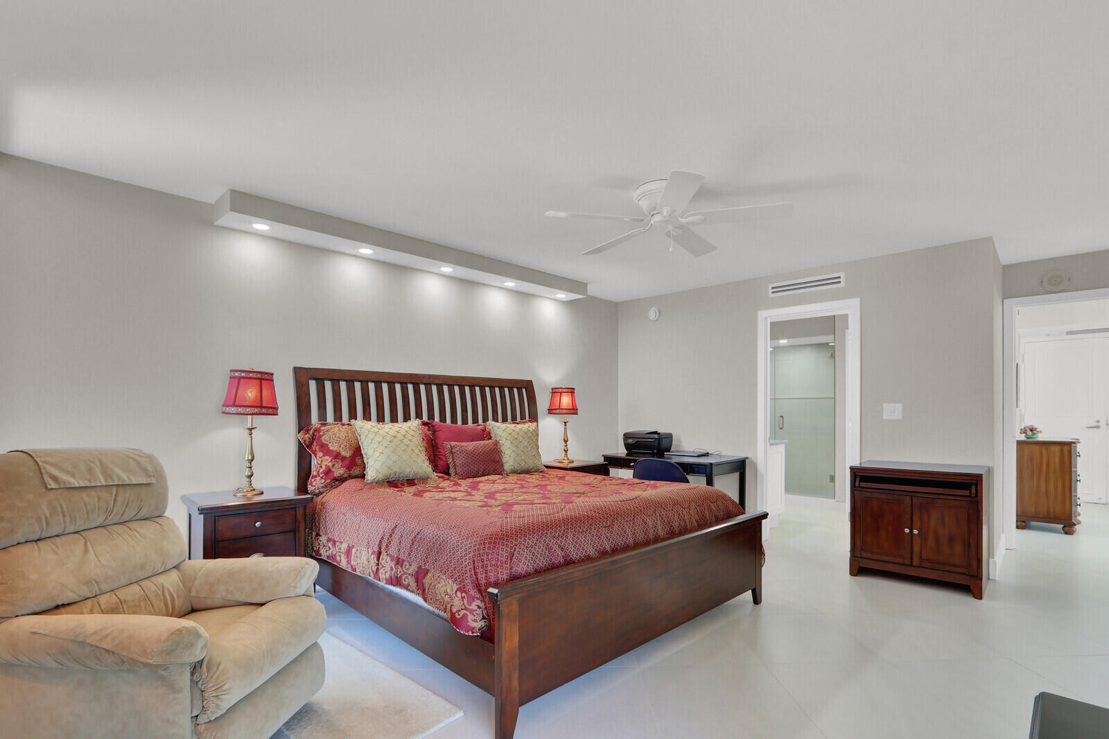 WATER GLADES CONDO - Residential