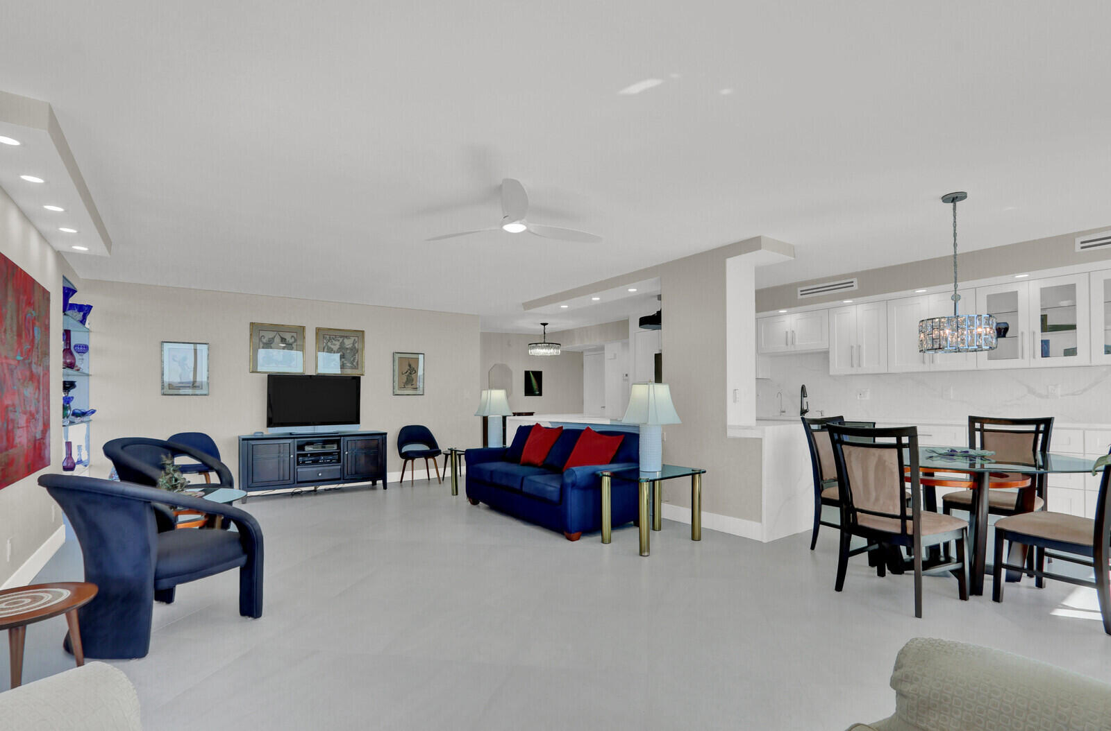 WATER GLADES CONDO - Residential