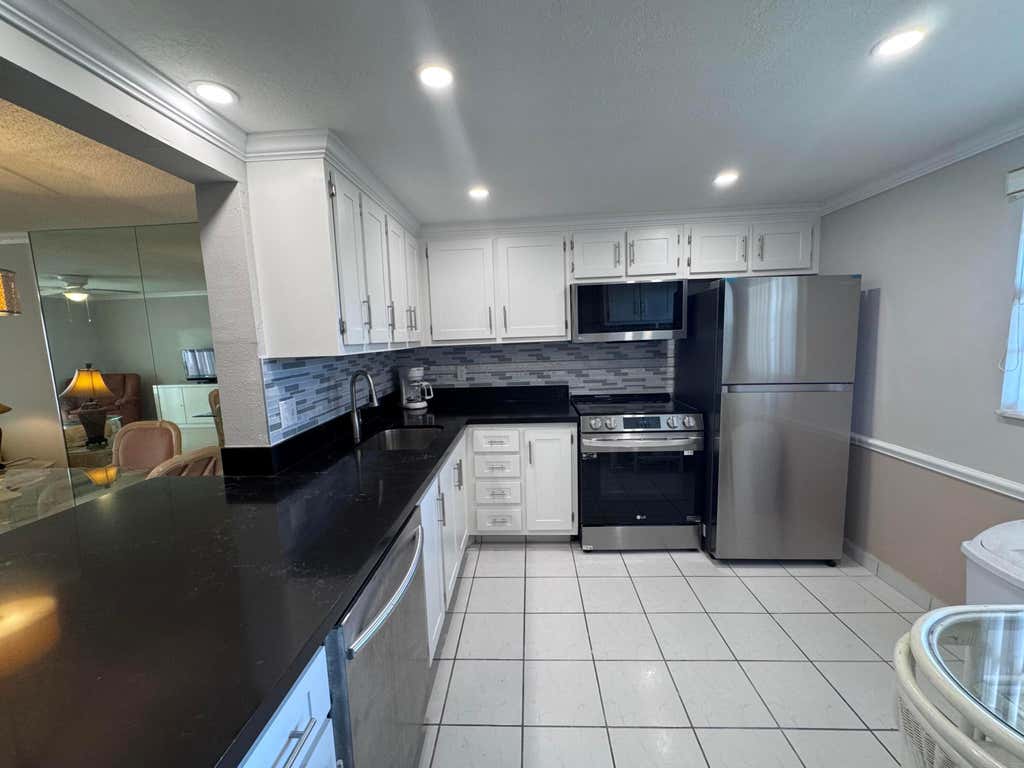 Photo of 300 NE 26th Avenue #4030, Boynton Beach, FL 33435 (MLS # B26060947)