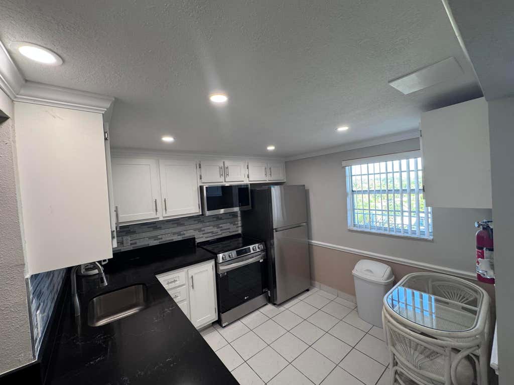 Photo of 300 NE 26th Avenue #4030, Boynton Beach, FL 33435 (MLS # B26060947)