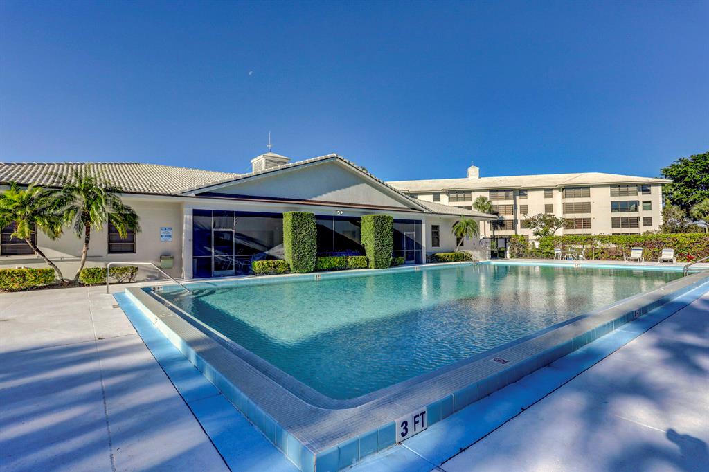 WHITEHALL CONDO OF THE LANDS OF THE PRESIDENT - Residential