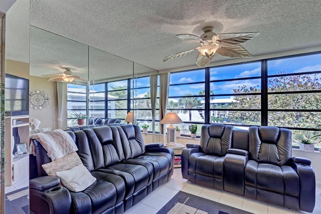 WHITEHALL CONDO OF THE LANDS OF THE PRESIDENT - Residential