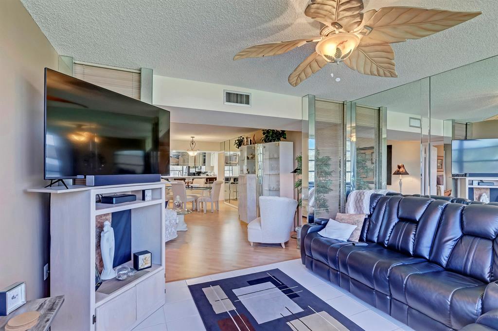 WHITEHALL CONDO OF THE LANDS OF THE PRESIDENT - Residential