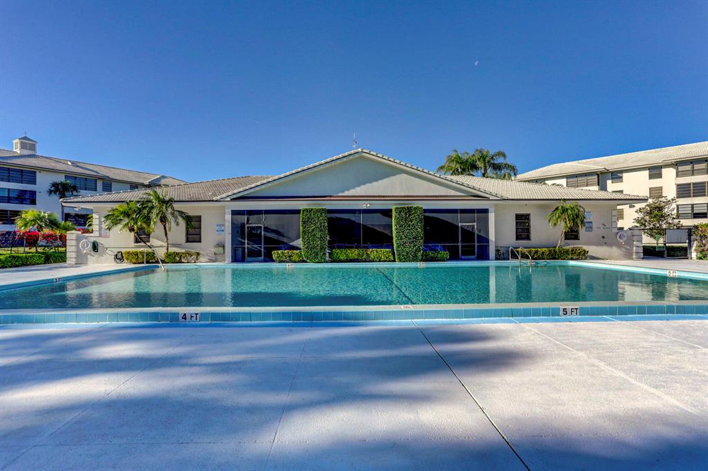 WHITEHALL CONDO OF THE LANDS OF THE PRESIDENT - Residential