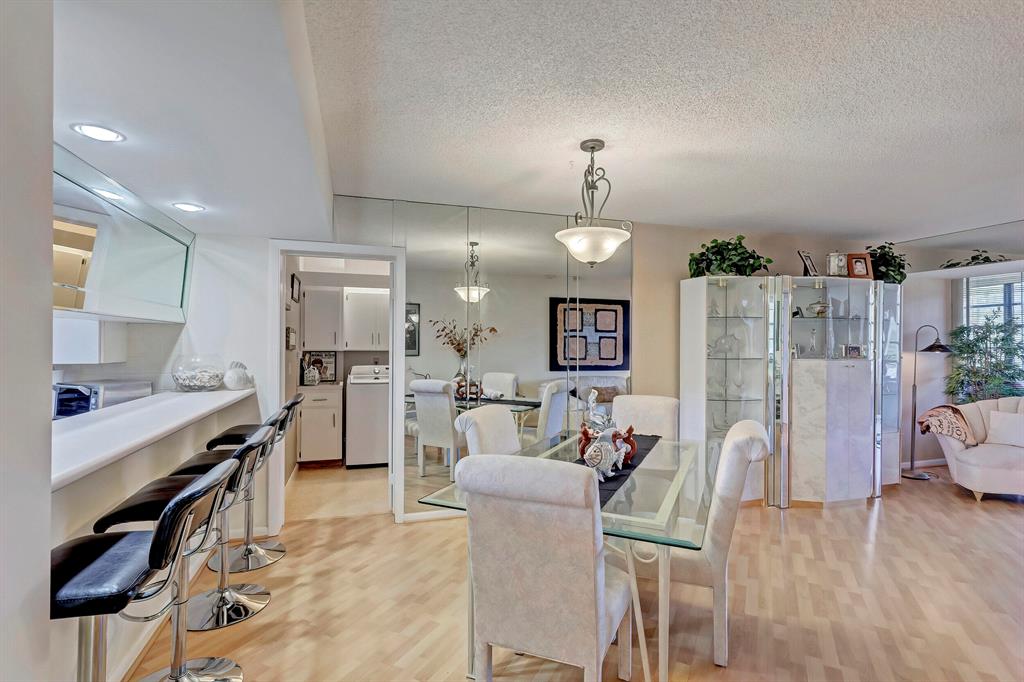 WHITEHALL CONDO OF THE LANDS OF THE PRESIDENT - Residential