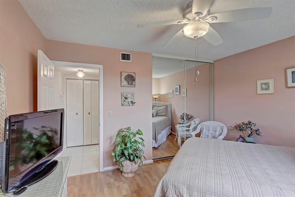 WHITEHALL CONDO OF THE LANDS OF THE PRESIDENT - Residential