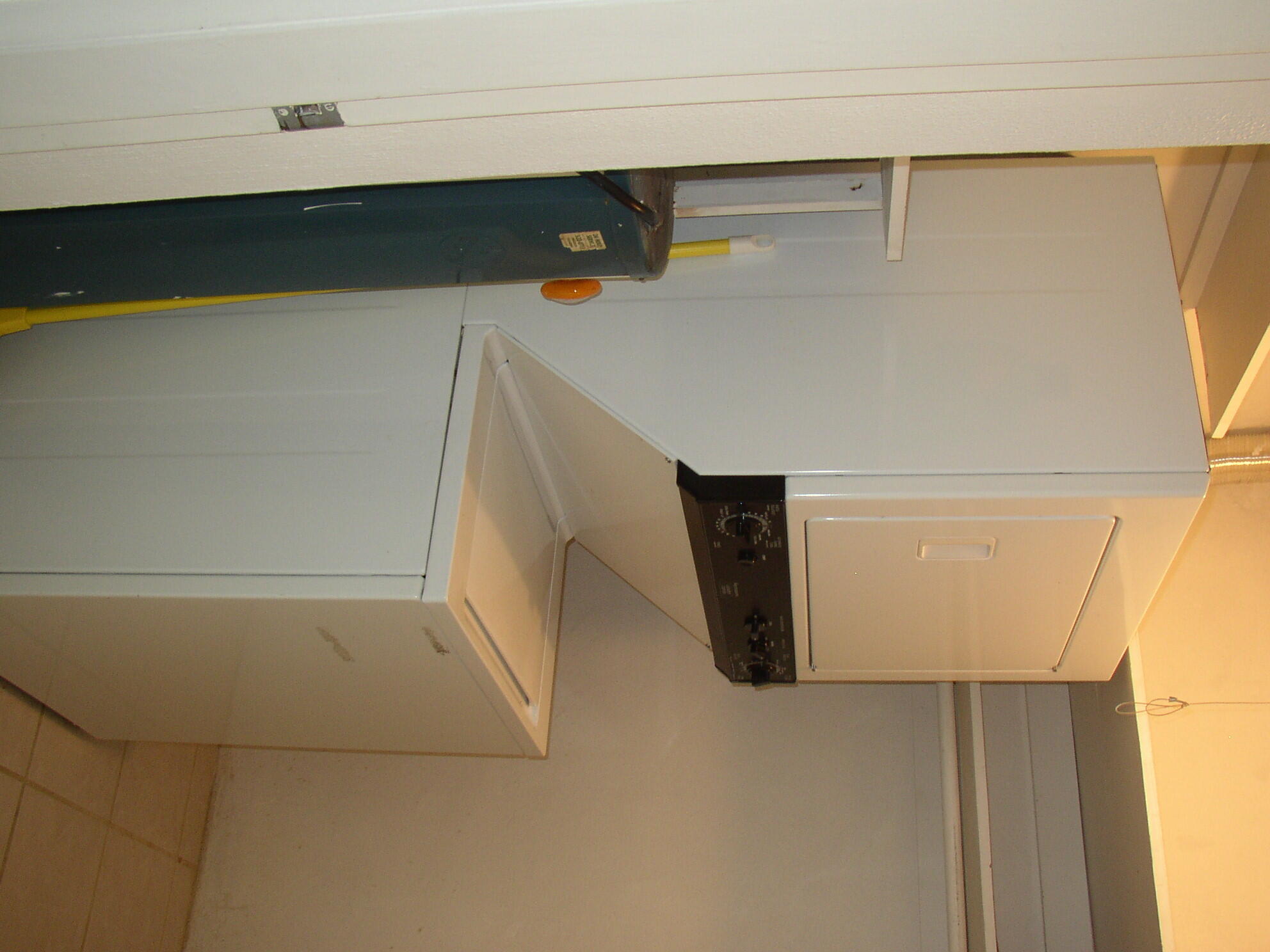 LAUDERDALE BEACH - Residential Income