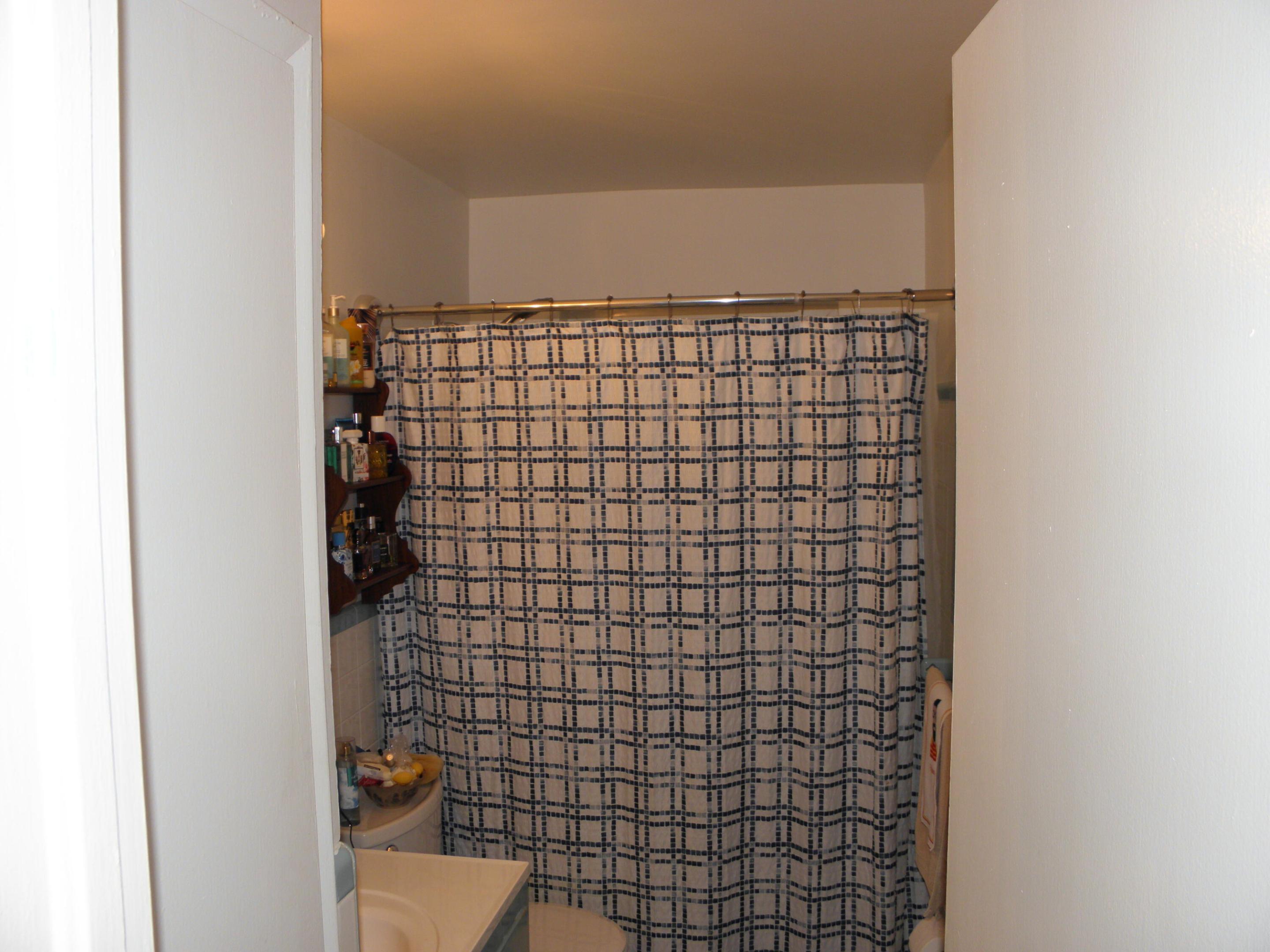 LAUDERDALE BEACH - Residential Income