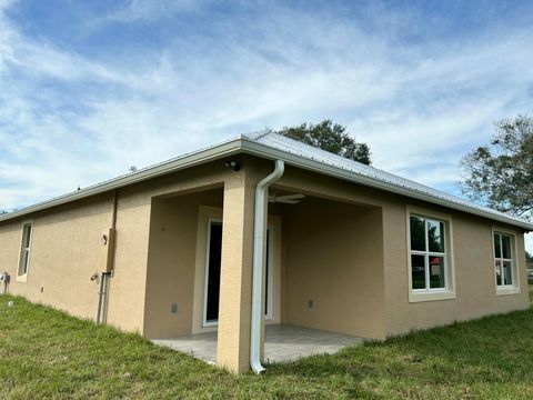 A home in Okeechobee