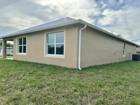 A home in Okeechobee