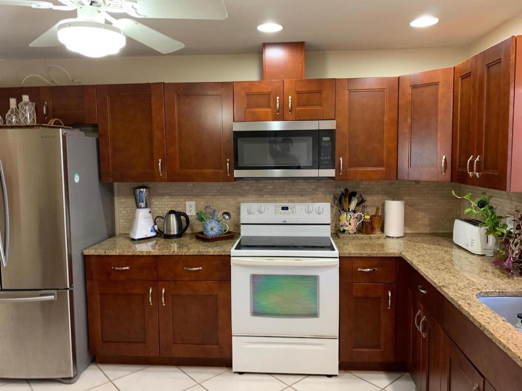 Photo of 787 Nantucket Circle, Lake Worth, FL 33467 (MLS # R11122595)