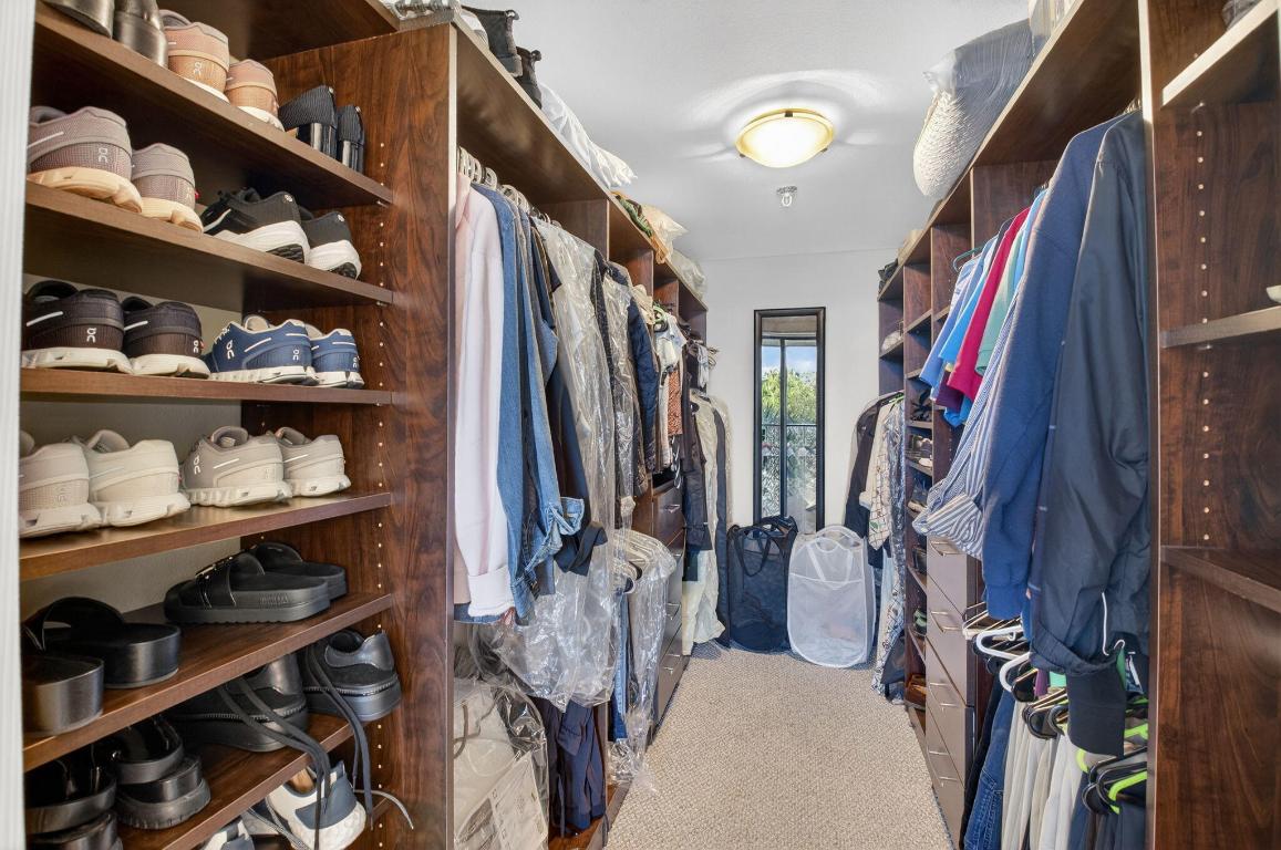 WILLOW WOOD MIDRISE CONDO - Residential