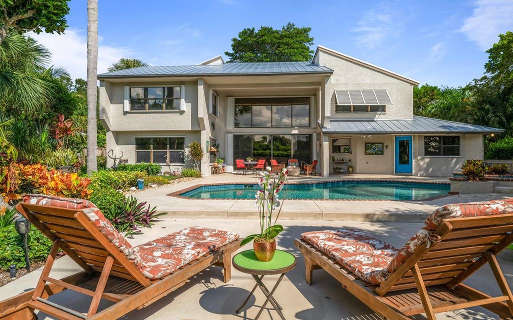 Photo of 19 Ridgeview Road S, Stuart, FL 34996 (MLS # R10919436)