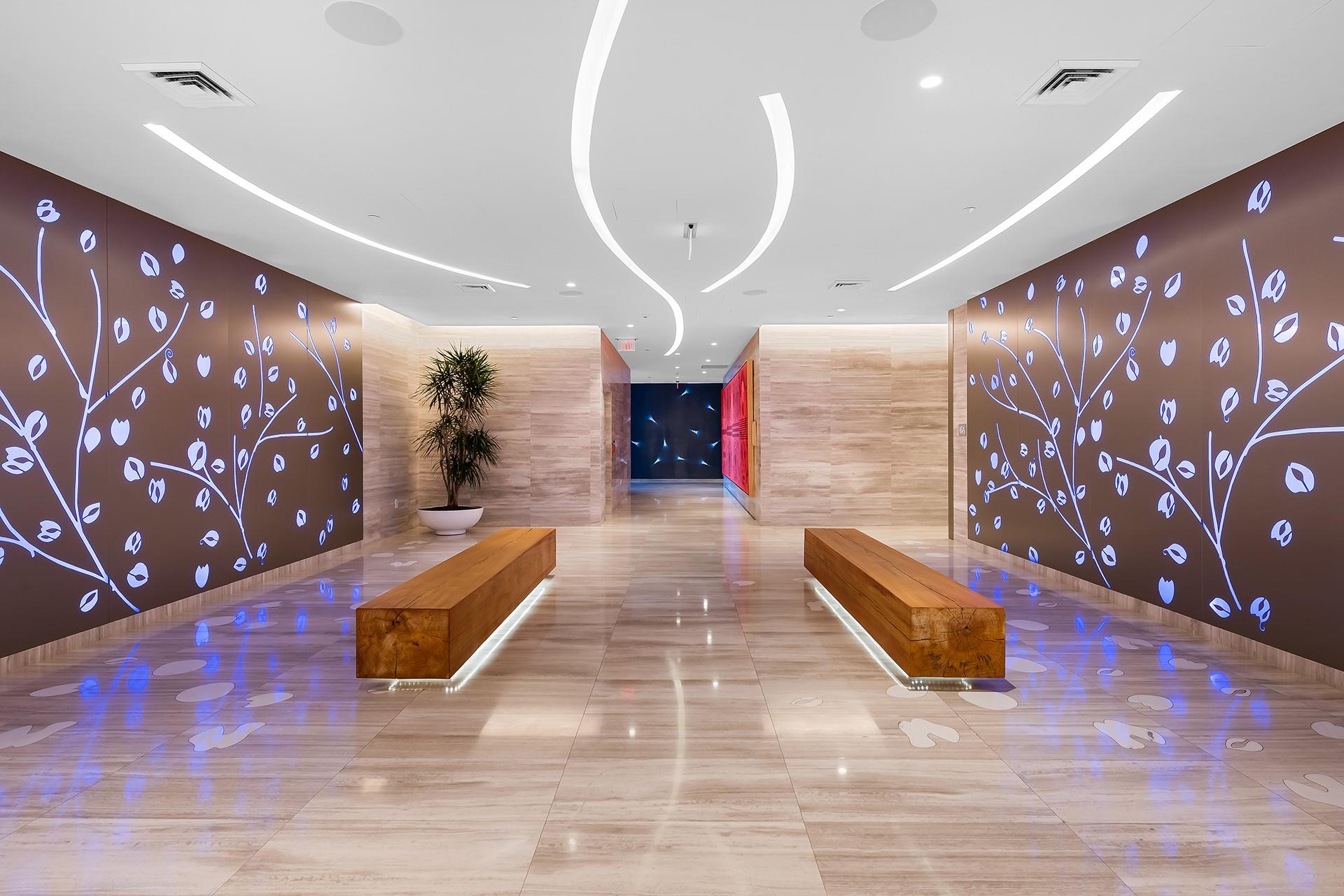 PARAMOUNT - Residential