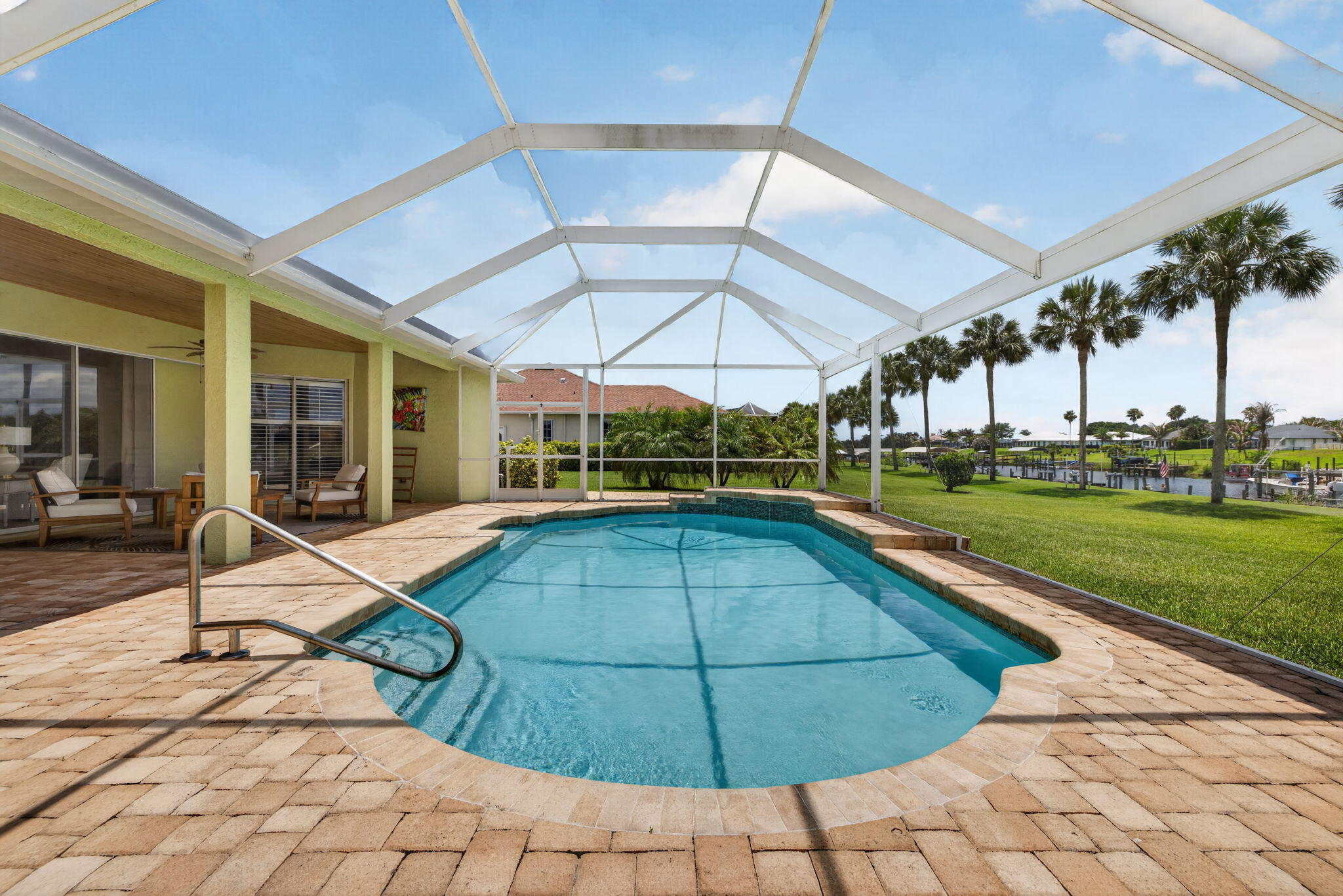 2632 SW River Shore Drive, Port St Lucie, FL, 34984/$995,000 2 2632 SW River Shore Drive