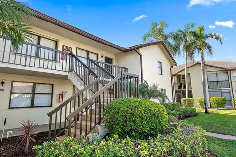 Photo of 7633 Tahiti Ln #204, Lake Worth, FL 33467 (MLS # R11153487)