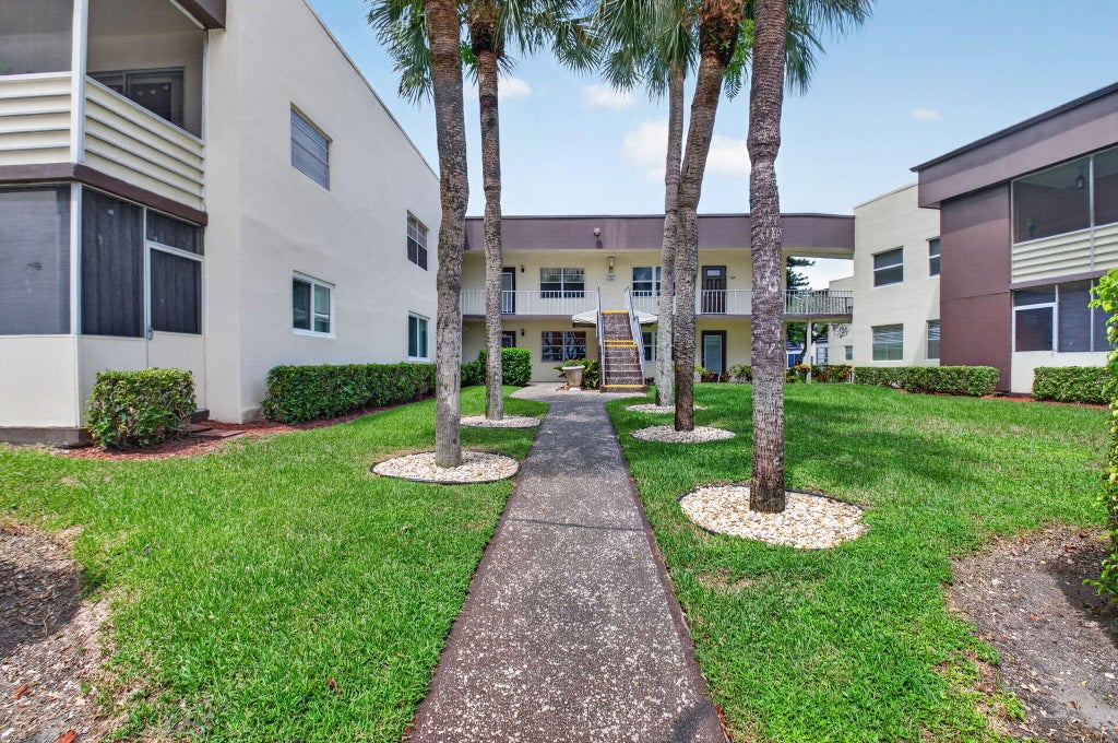 Photo of 727 NORMANDY P Trail, Delray Beach, FL 33484 (MLS # B26072558)