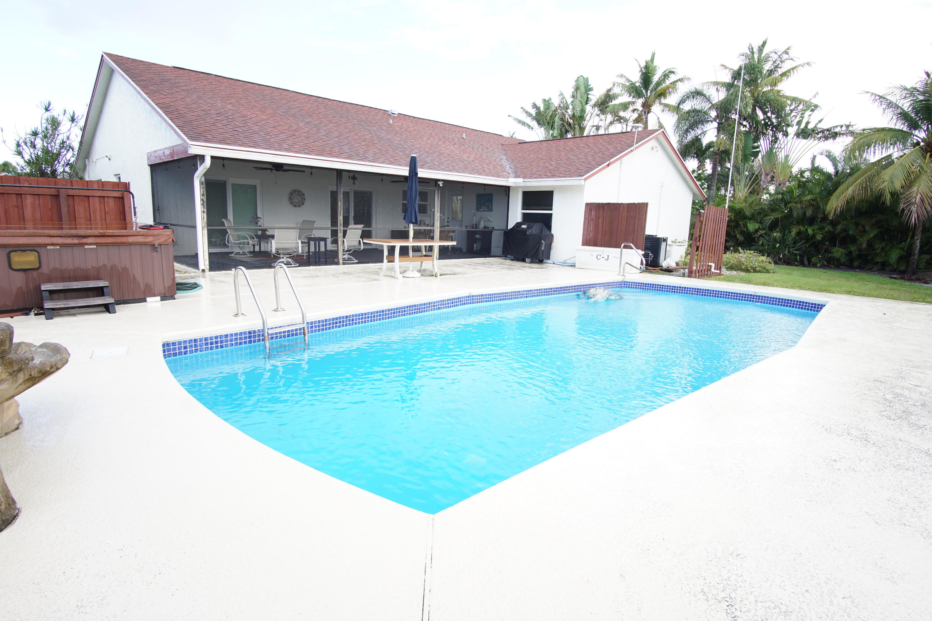Photo 1 of 42 — 7561 Nemec Drive N, Lake Clarke Shores, FL 33406